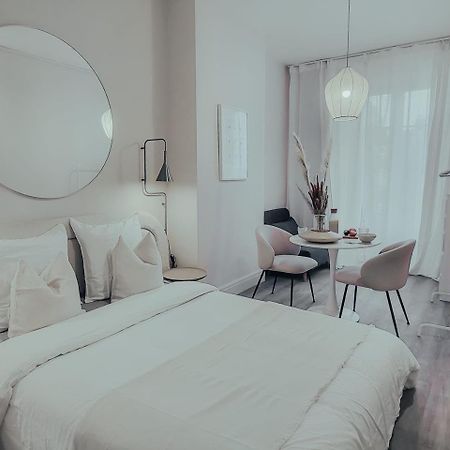 Suite Onega Лион Экстерьер фото