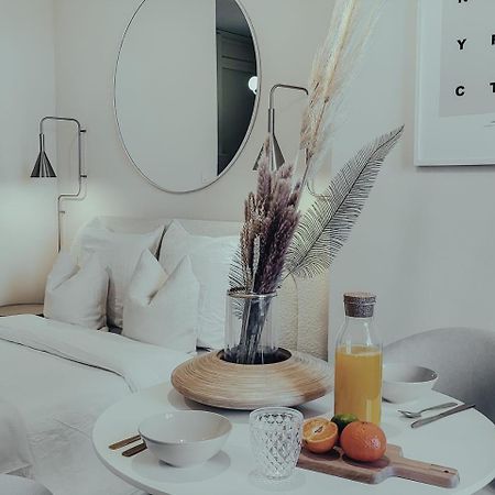 Suite Onega Лион Экстерьер фото