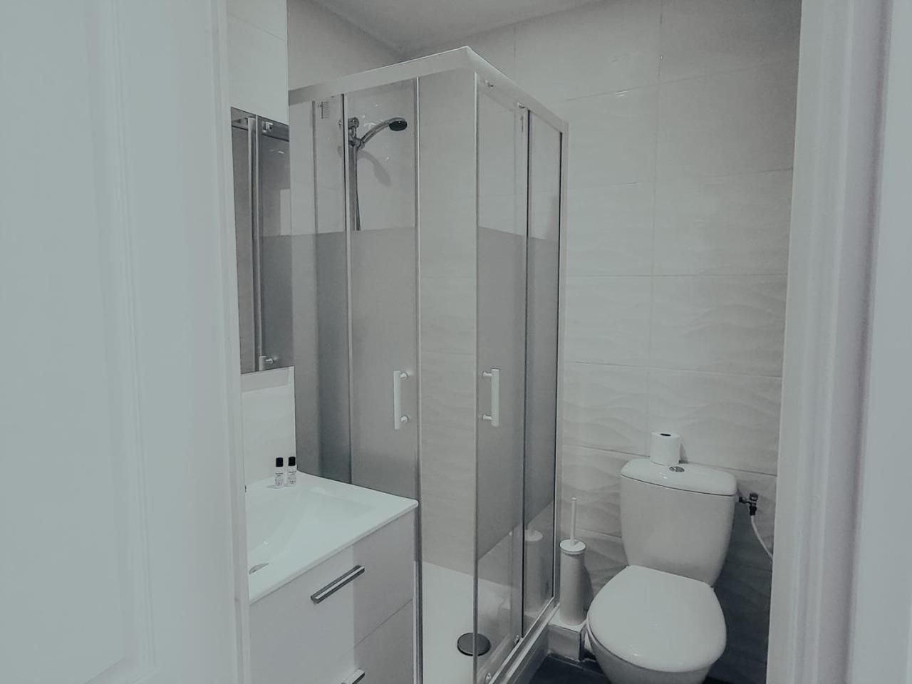 Suite Onega Лион Экстерьер фото