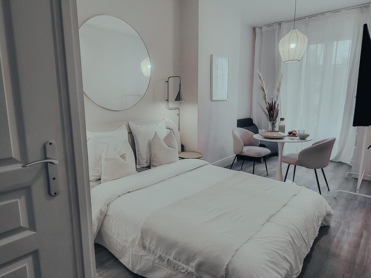 Suite Onega Лион Экстерьер фото